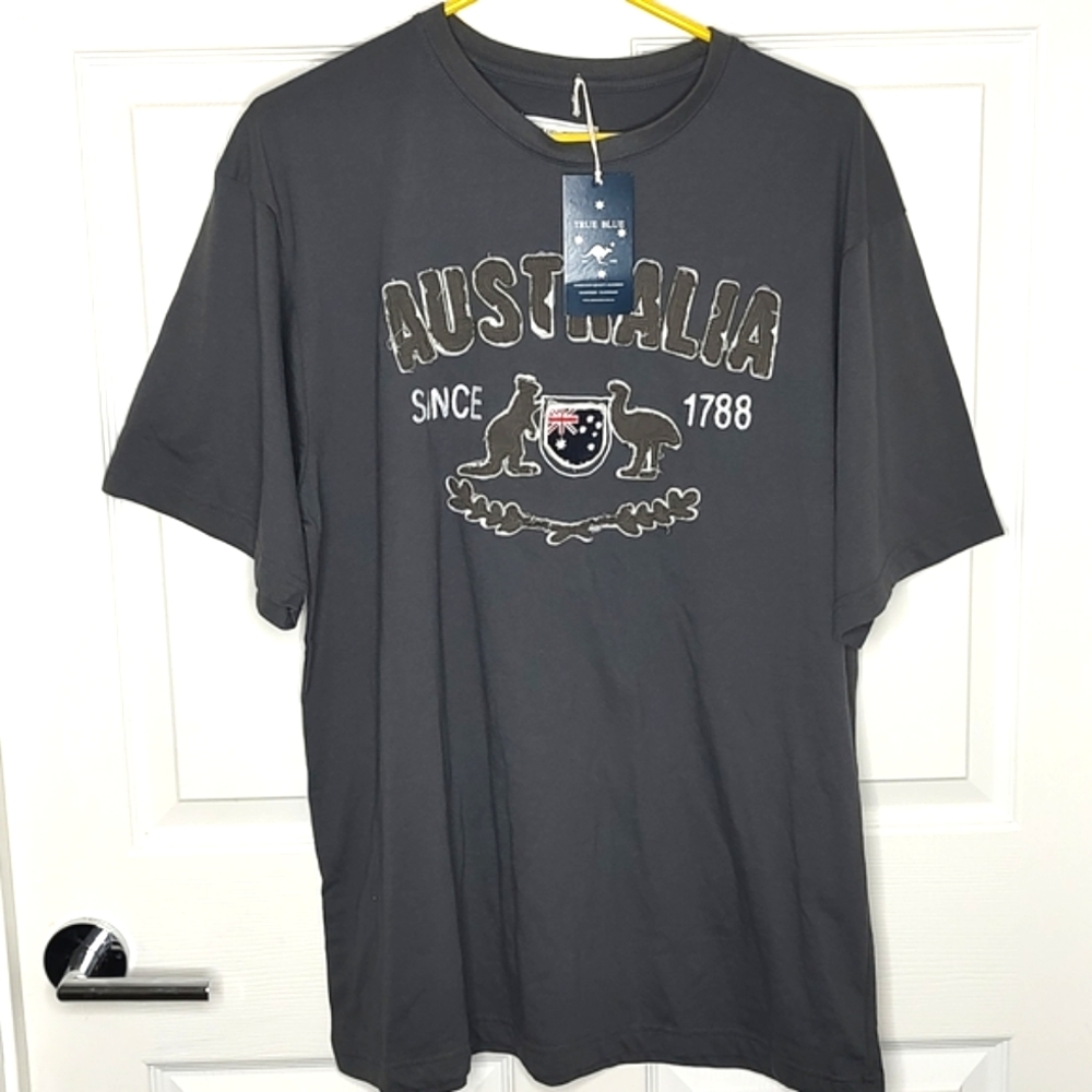 NWT Embroidered Australia Tee XL Samsousan